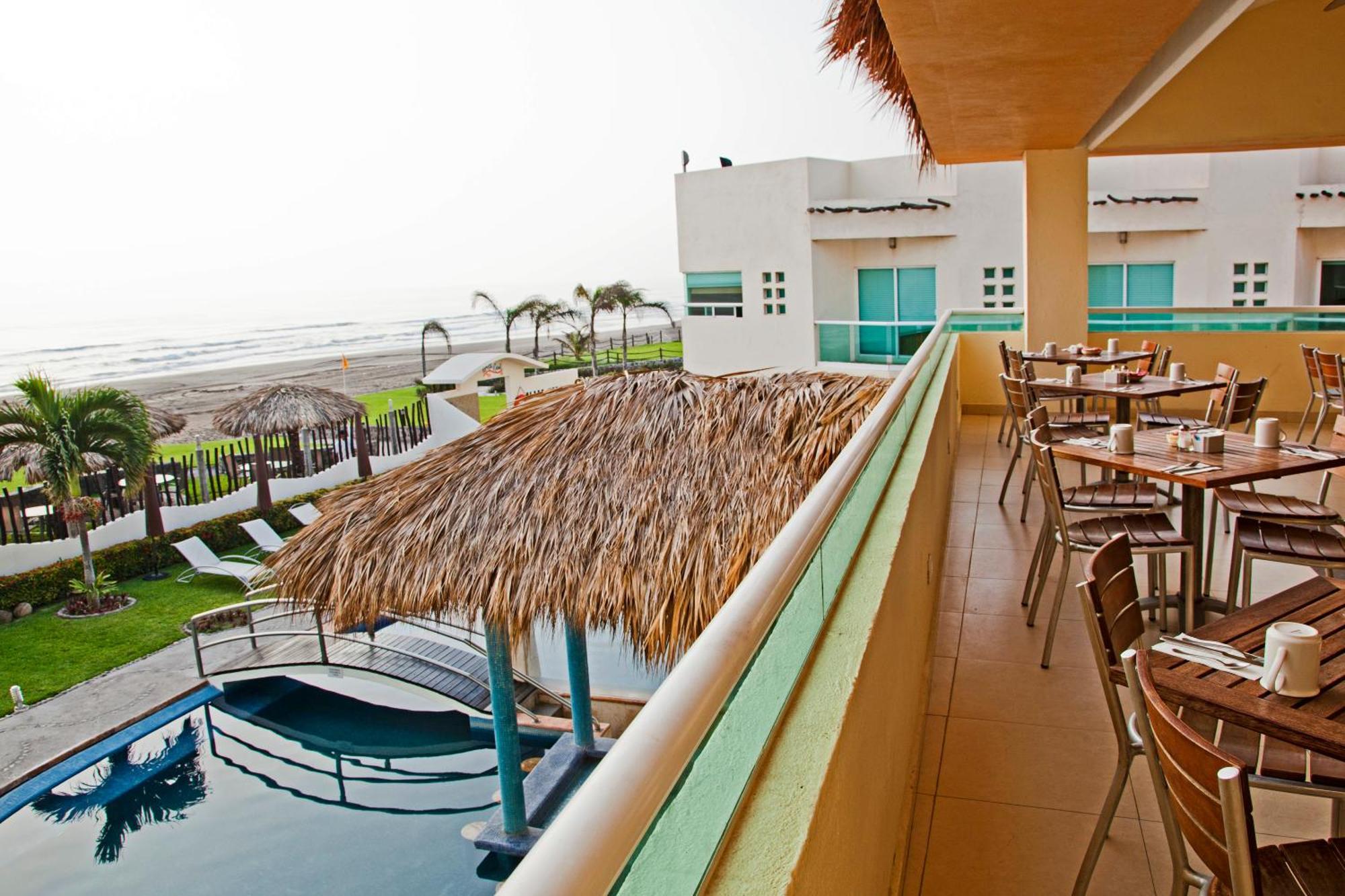 Artisan Playa Esmeralda Family Beach Hotel Playa Chachalacas Eksteriør billede
